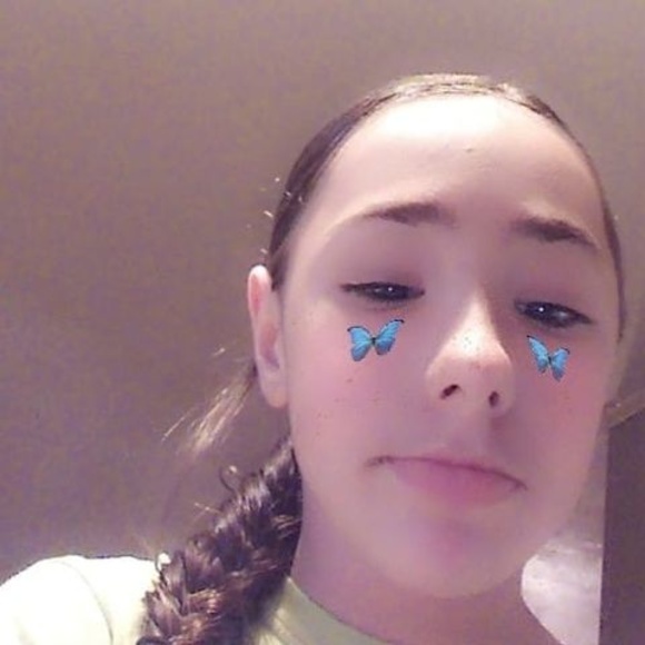 Meet your Posher, Gabrielle - Picture 1 of 1